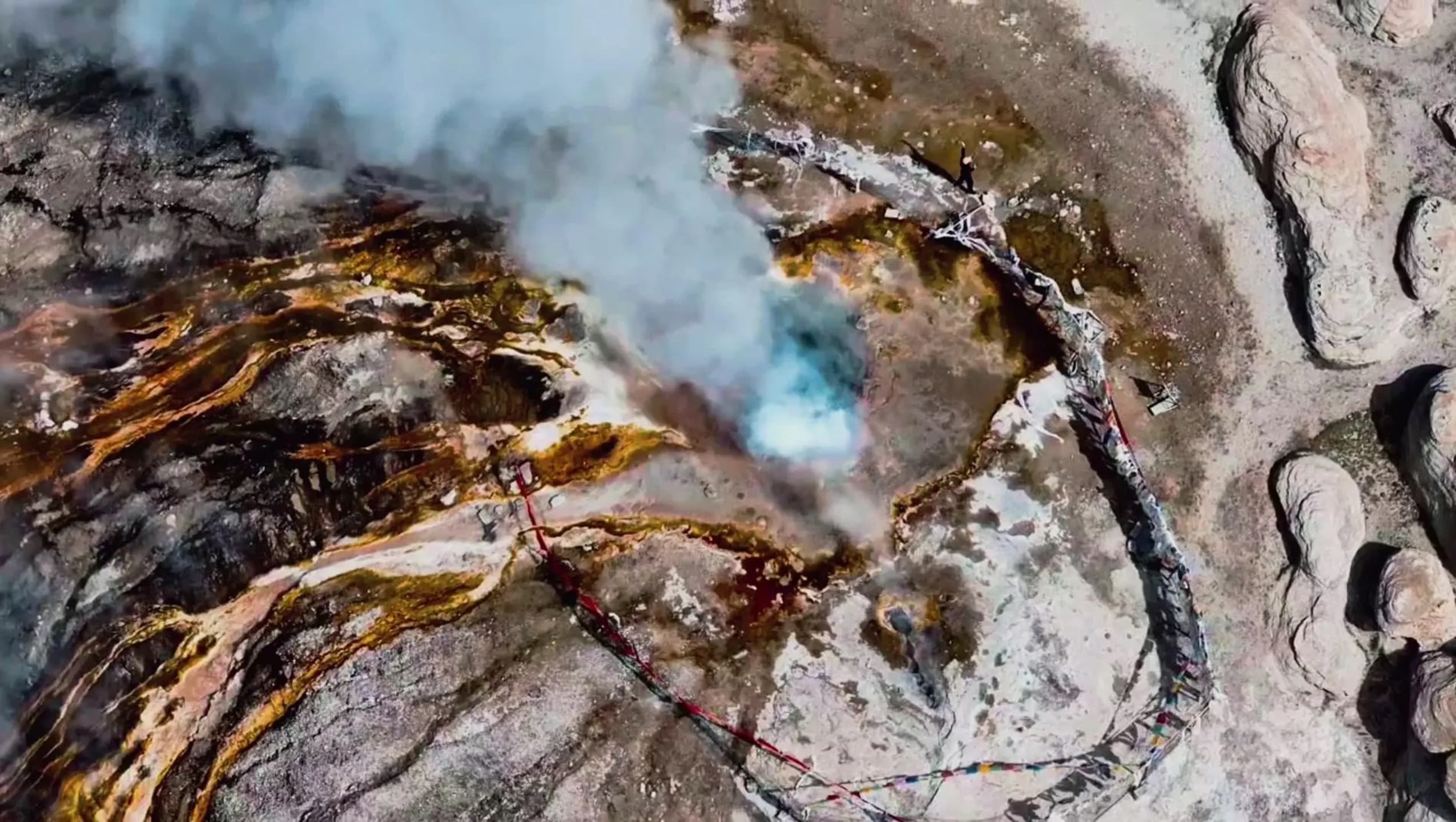 Dagejia Geyser high plateau landscape