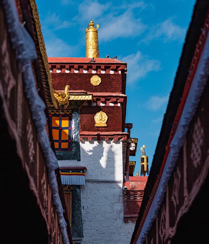 Jokhang Temple detail view 2