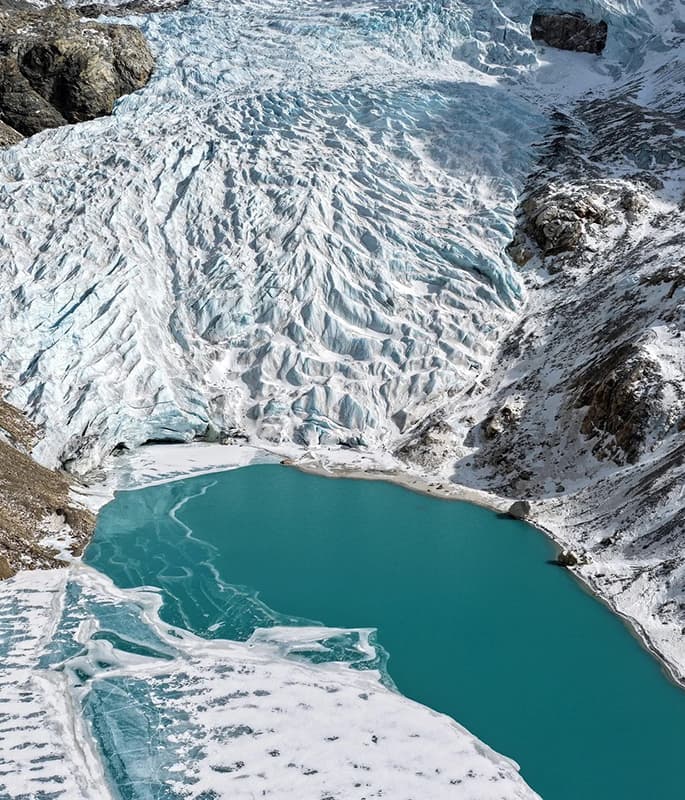 Niangzongmajue Glacier detail view 6