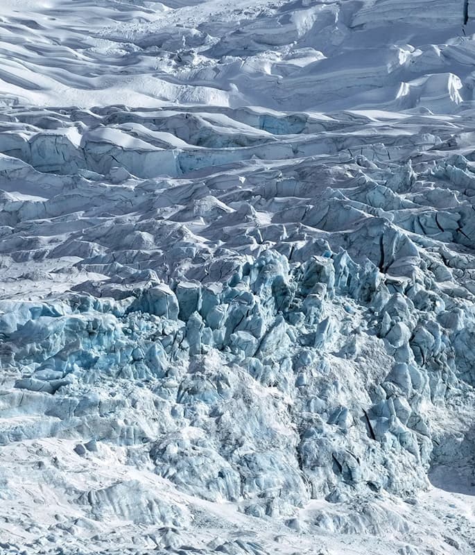 Niangzongmajue Glacier detail view 7