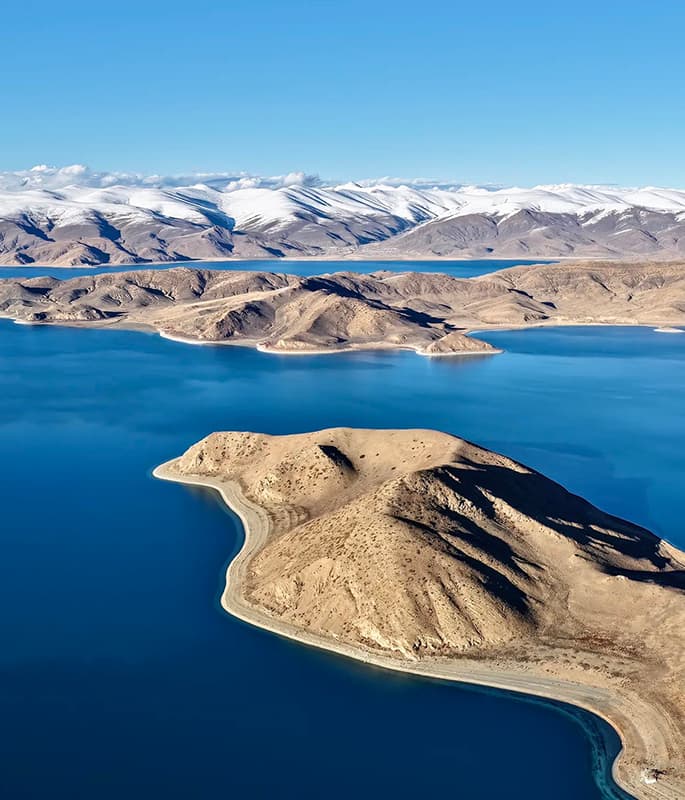 Yamdrok Lake detail view 2