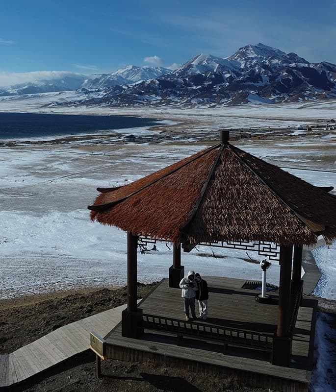Sayram Lake detail view 1